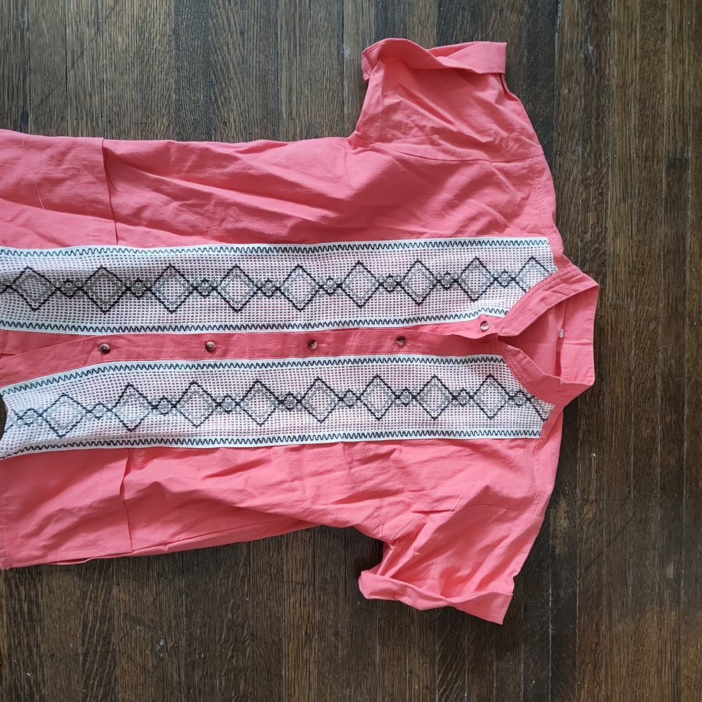 Pink Short Sleeve Shirt with Geometric Pattern